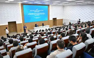 Студенты Казахского агротехнического университета обсудили карьерные возможности с председателем Агентства Дарханом Жазықбаем