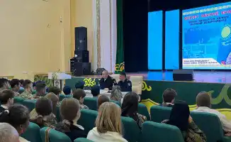 Школьники и полиция: диалог о службе и самовыражении