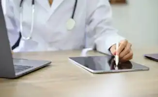 Президент Токаев поднимает вопросы ответственности в сфере искусственного интеллекта на заседании правительства