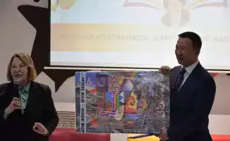 Юбилей библиотеки имени Жамбыла в Алматы: 180 лет поэту и 50 лет вдохновения для молодежи