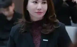 Женское крыло партии AMANAT в Астане поддержка женского лидерства и гендерного равенства