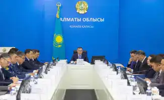 Обсуждение мер по профилактике правонарушений и борьбе с коррупцией на заседании комиссии в Алматинской области