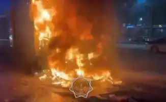 Грузовик загорелся рядом со школой в Астане на левом берегу