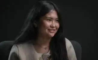 Бибисара Асаубаева открывает новые горизонты в личной жизни, отвечая ухажёрам из соцсетей и подчеркивая важность баланса между карьерой и отношениями