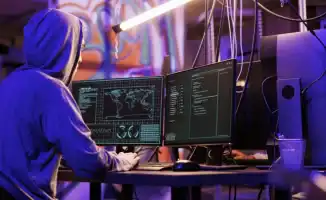 Задержание казахстанцев в США,  дело “атырауского хакера“: главные новости за 13 февраля