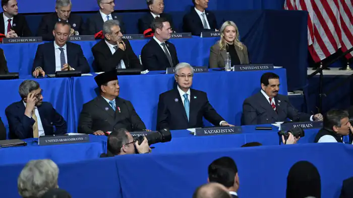 Касым-Жомарт Токаев участвует в инаугурационном заседании Совета мира в США Астане