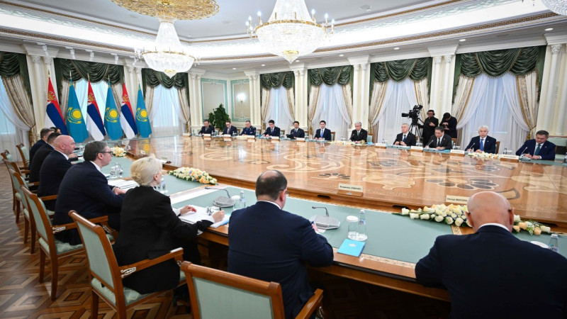 Торговля, инвестиции и ИИ: переговоры Токаева и Вучича в Астане Астане