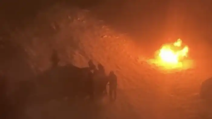 Автомобиль в Астане: огненное шоу под луной Астане