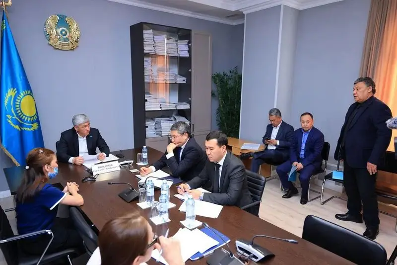 Ермаганбет Булекпаев провёл личный приём жителей (5)