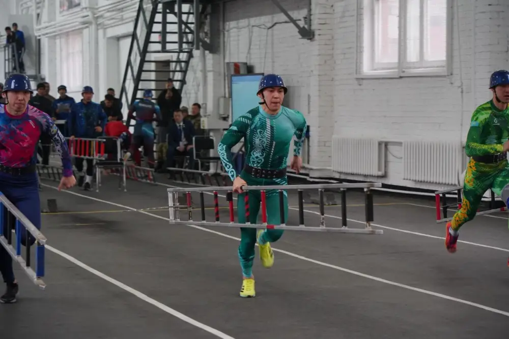 Итоги первого дня зимних чемпионатов МЧС РК по пожарно-спасательному спорту Астане