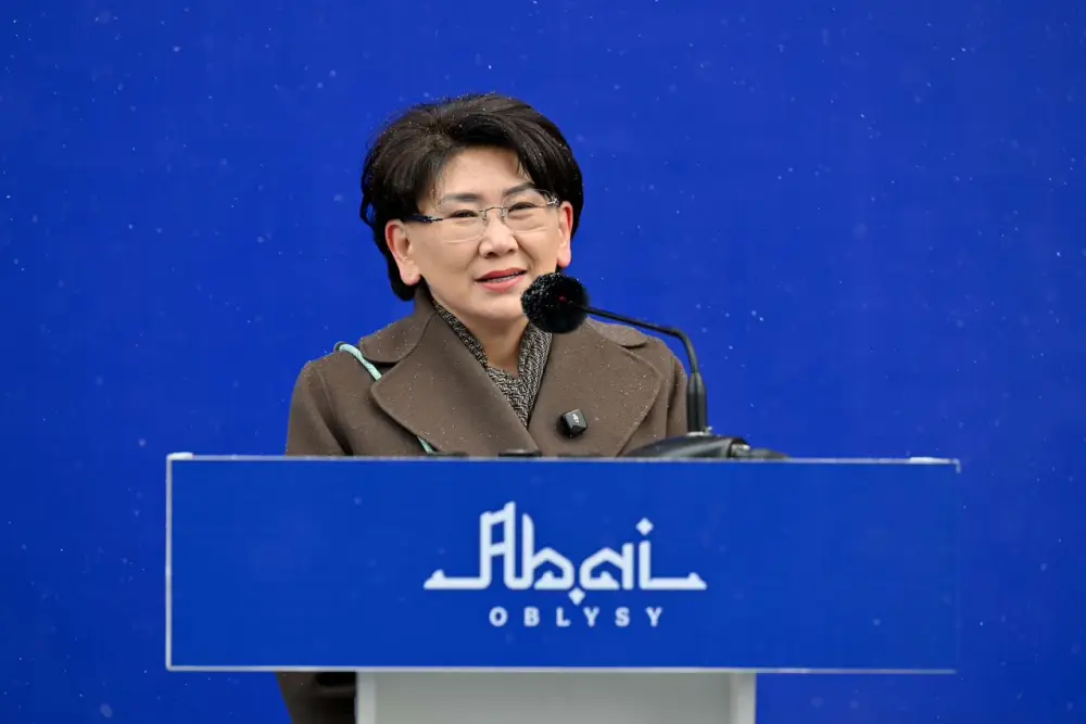 50 семей в Семее получили новые квартиры (3)