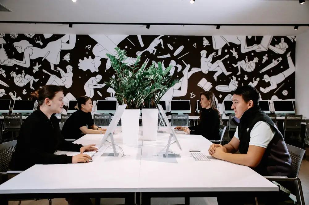 Astana Hub и Apple запускают программу подготовки сертифицированных тренеров в Казахстане на базе AATCe Астане