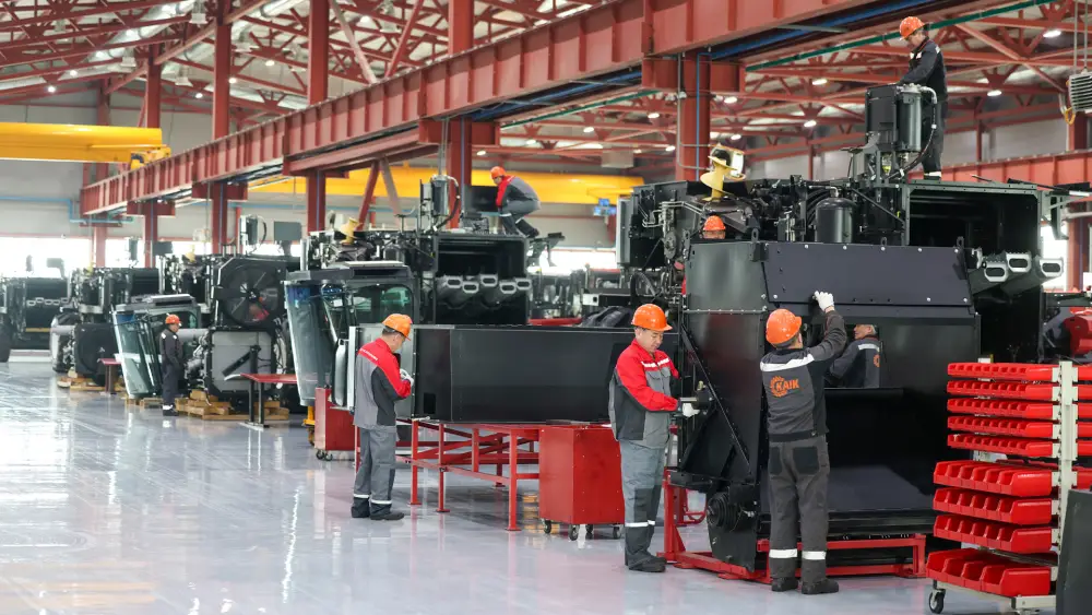 Развитие инфраструктуры для привлечения инвестиций: Олжас Бектенов ознакомился с индустриальным развитием Акмолинской области (3)