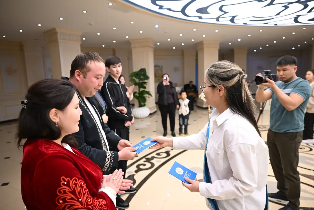 Наурызнама – 2026: в Талдыкоргане в рамках «Шаңырақ күні» четыре пары торжественно вступили в брак (7)