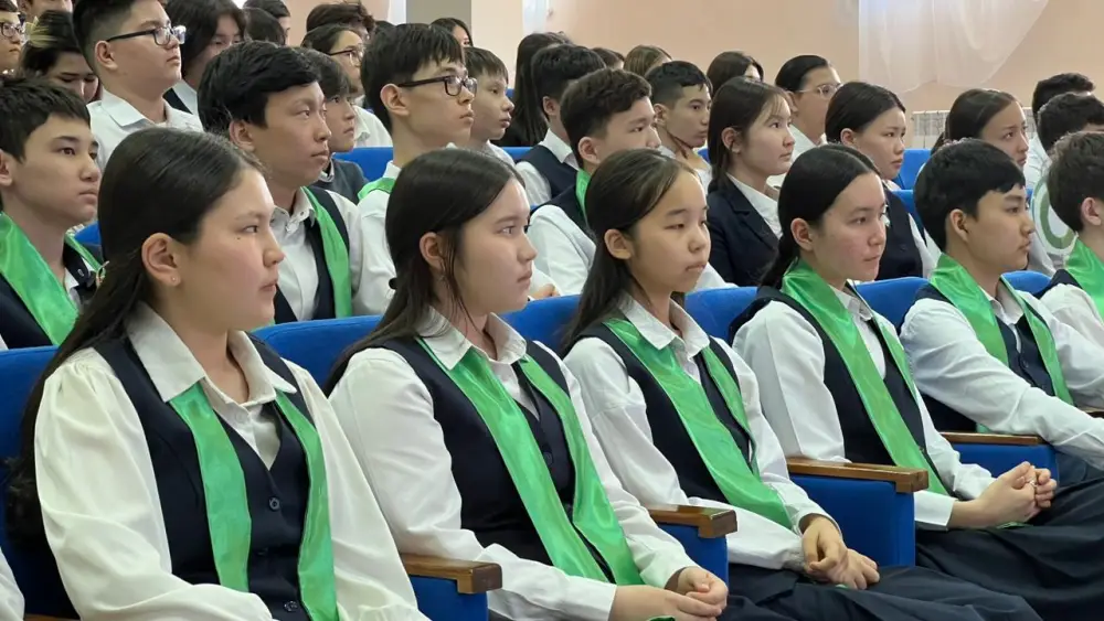 В Актобе прошла экологическая акция «Общество без отходов» (2)