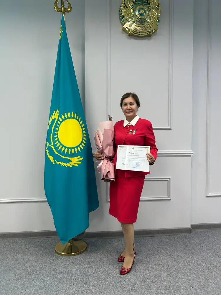 Женщины на государственной службе: профессионализм, ответственность и преданность делу!!! (4)