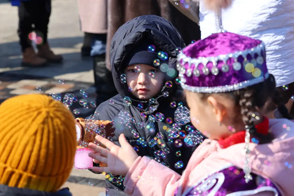 Поздравление акима области с праздником Наурыз (3)
