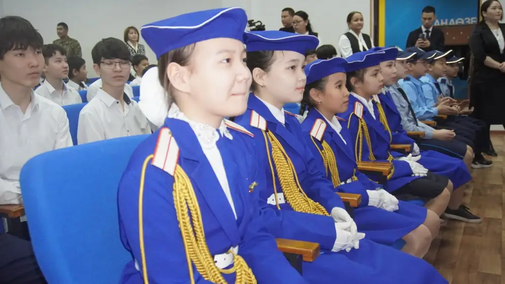 Представители Минобороны обсудили открытие военно-патриотической школы в Жанаозене (3)