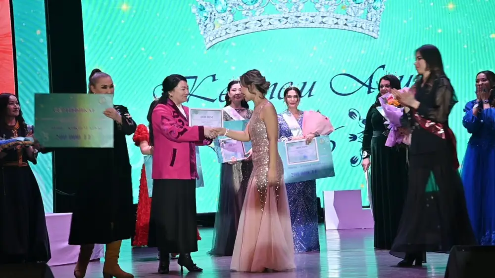 Вдохновляющие звезды Абай: женщины-военнослужащие озарили конкурс «Көктем аруы – 2026» Астане