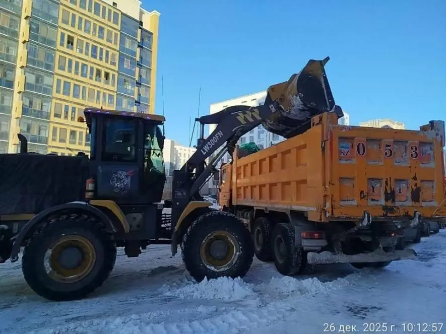 Около 1800 единиц спецтехники задействовано в снегоуборочных работах в Астане Астане