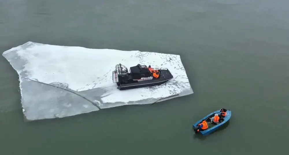 Опасный лёд: МЧС напоминает о правилах безопасности на водоёмах Астане