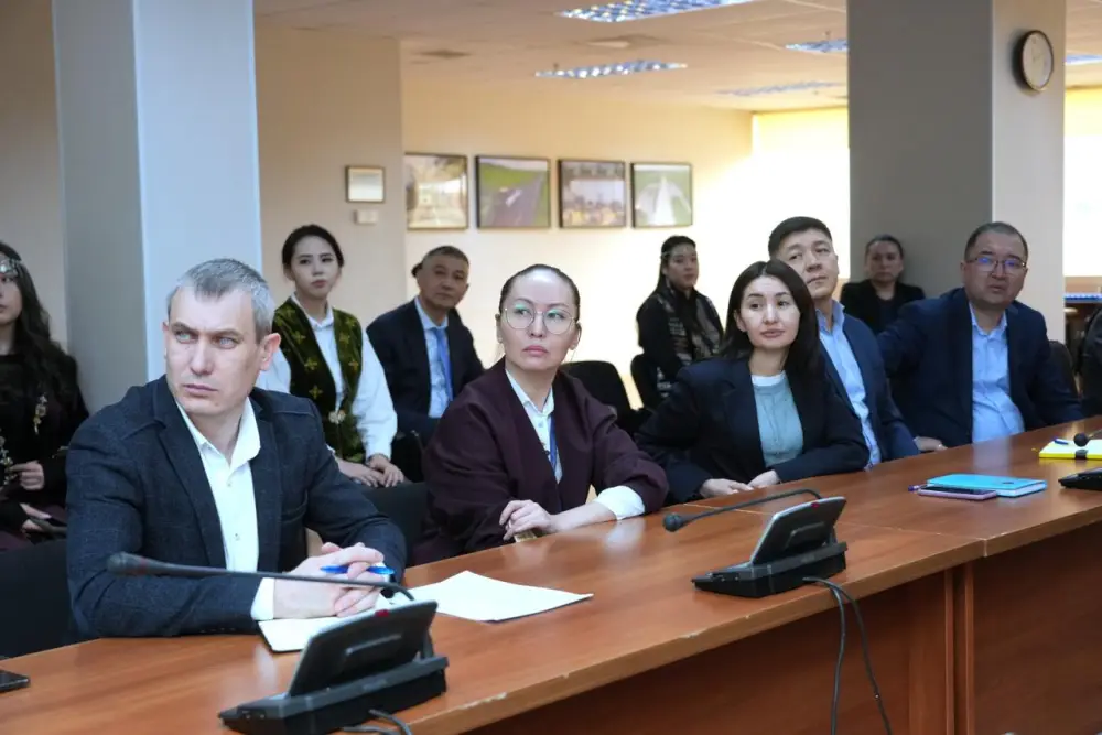 В Министерстве транспорта прошла лекция по цифровой трансформации отрасли (7)