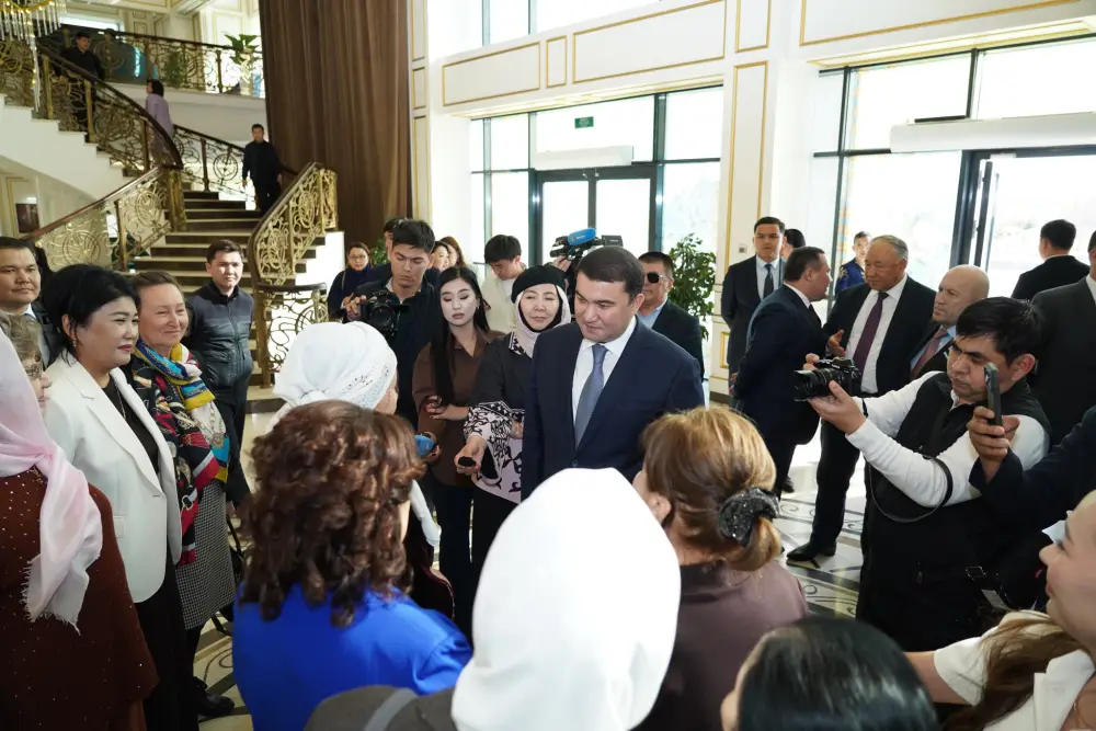 Сердца матерей как опора будущего: встреча с многодетными и уважаемыми женщинами Туркестанской области Астане