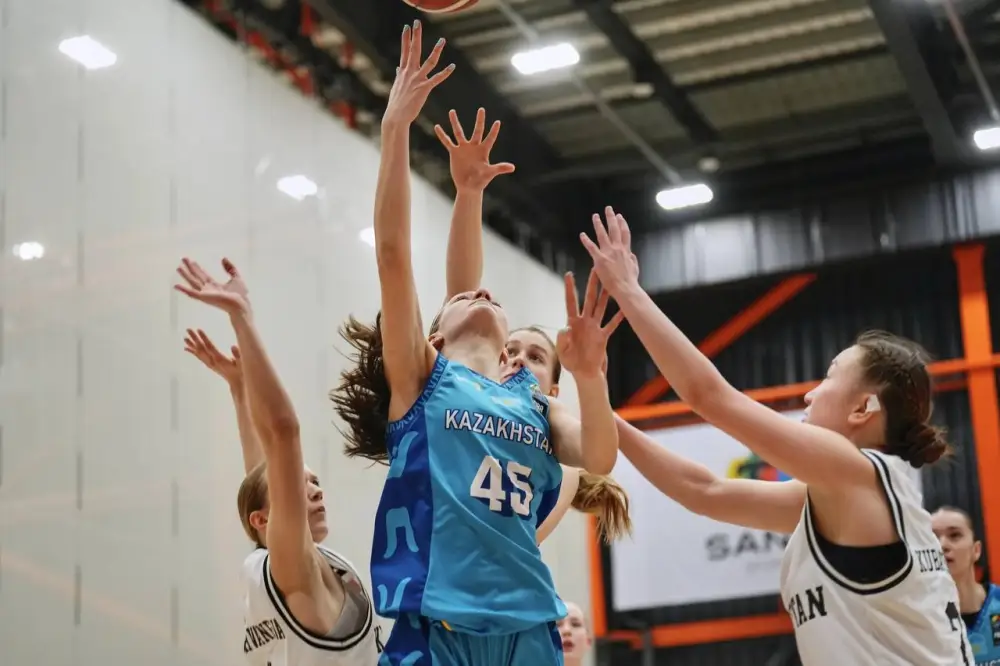 Женская сборная Казахстана U18 по баскетболу завоевала путёвку на Кубок Азии (2)