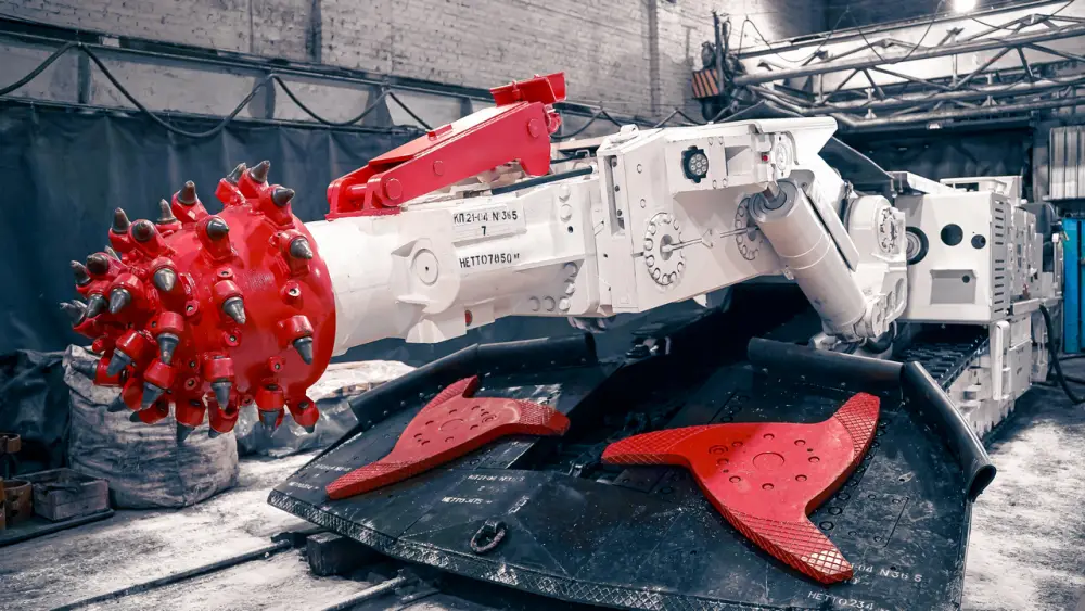 На шахтах угольного департамента Qarmet в Карагандинской области началась модернизация с использованием новых проходческих комбайнов КП-21. Астане