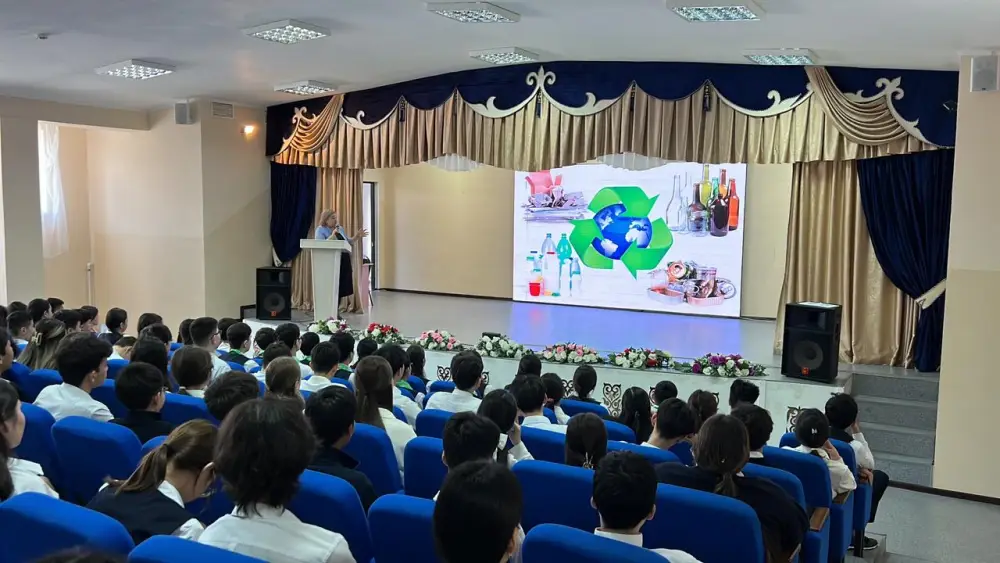 В Актобе прошла экологическая акция «Общество без отходов» (8)