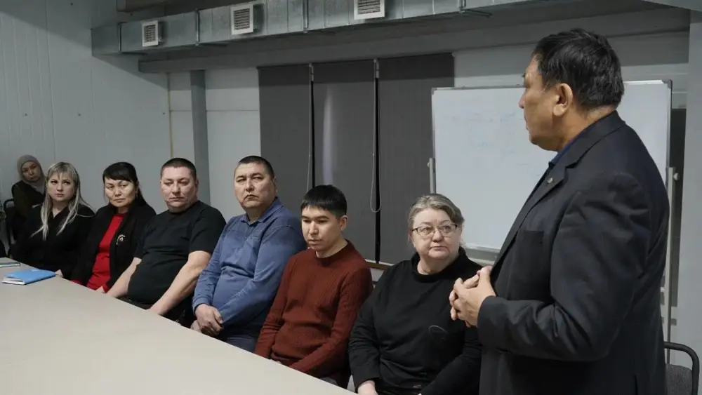 Что нового в Конституции? Обсуждаем с Arai East Food! Астане