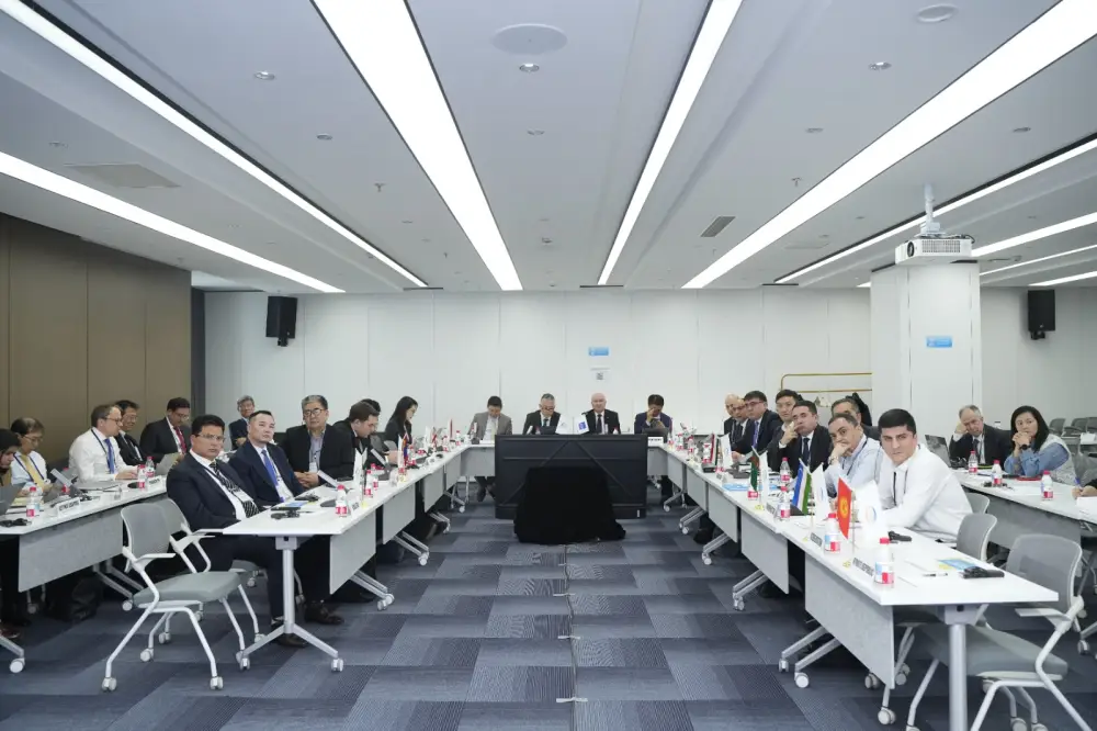 Обсуждение инноваций и безопасности дорожной инфраструктуры на первом заседании ЦАРЭС в Урумчи Астане