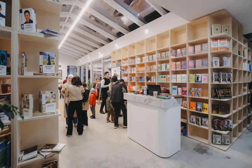 Шымкентте жаңартылған дендрологиялық саябақта заманауи кітапхана мен шахматшылар үйі ашылды Астане