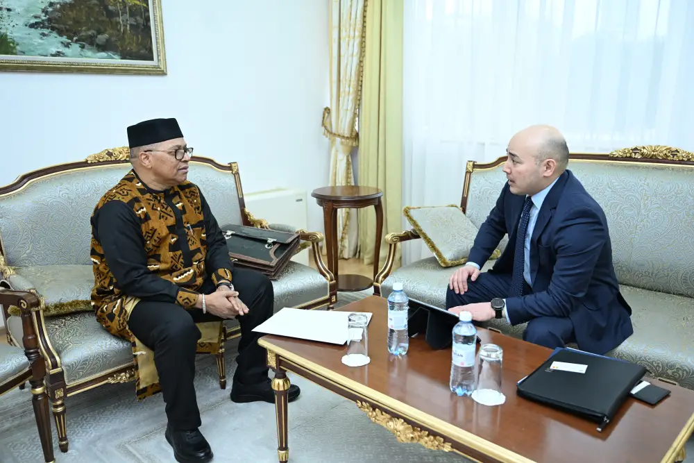 В МИД Казахстана приняли копии верительных грамот у Послов ряда государств (6)