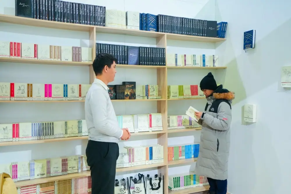 В Астане проходит книжная ярмарка Nauryz Kitap Fair (2)
