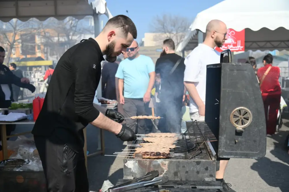 ШЫМКЕНТ: ПРОХОДИТ МЕЖДУНАРОДНЫЙ ГАСТРОНОМИЧЕСКИЙ ФЕСТИВАЛЬ «DAMDASTOUR» (7)