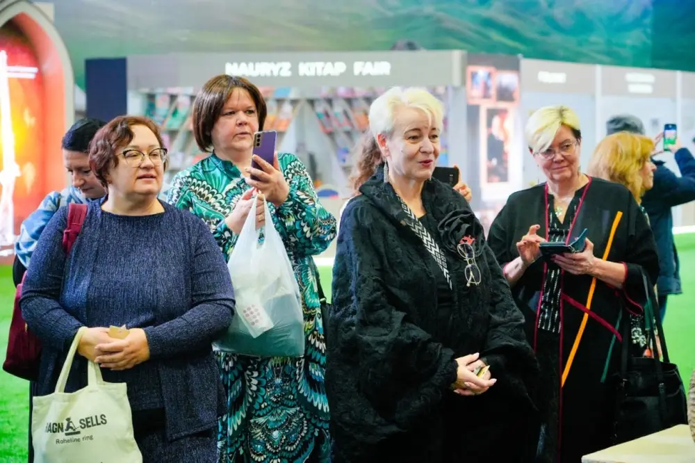 В Астане проходит книжная ярмарка Nauryz Kitap Fair (6)