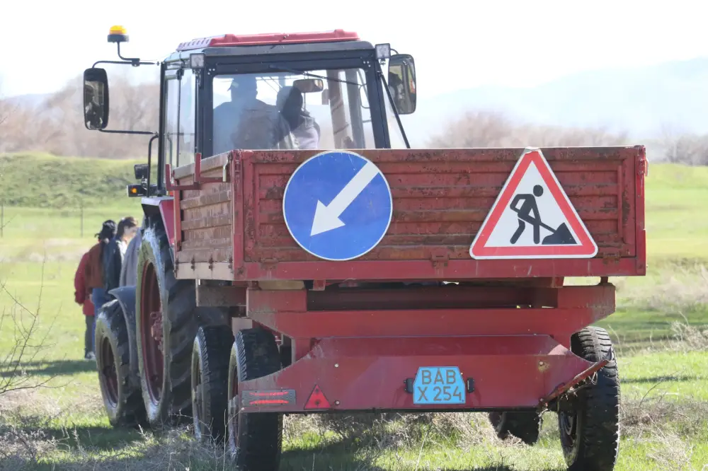 ТУРКЕСТАН: В ТЮЛЬКУБАССКОМ РАЙОНЕ В РАМКАХ АКЦИИ «МӨЛДІР БҰЛАҚ» РАСЧИЩЕНО БОЛЕЕ 40 РОДНИКОВ (3)