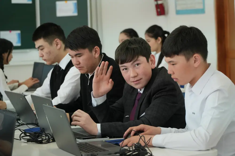 Школа в Казахстане становится первой в Центральной Азии с международным статусом от Google в области цифровых технологий Астане