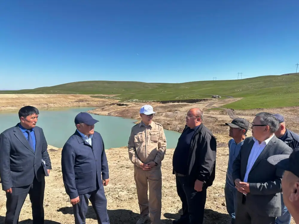 ТУРКЕСТАН: МИНИСТР ВОДНЫХ РЕСУРСОВ ОЗНАКОМИЛСЯ С ХОДОМ СТРОИТЕЛЬСТВА ВОДОХРАНИЛИЩА «КАРАКУЫС» В ТОЛЕБИЙСКОМ РАЙОНЕ (5)