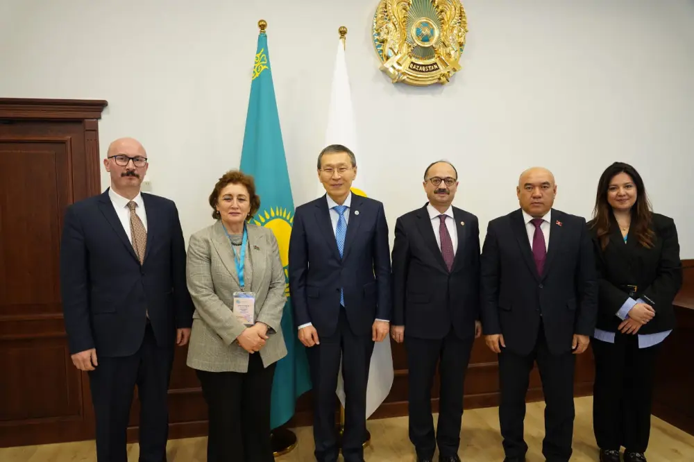 Международные миссии наблюдения активно следят за ходом подготовки к республиканскому референдуму (3)