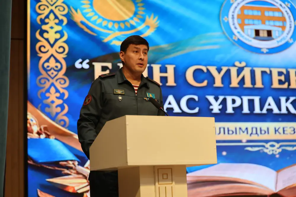 Гвардейцы провели патриотическую встречу со школьниками в Астане (2)