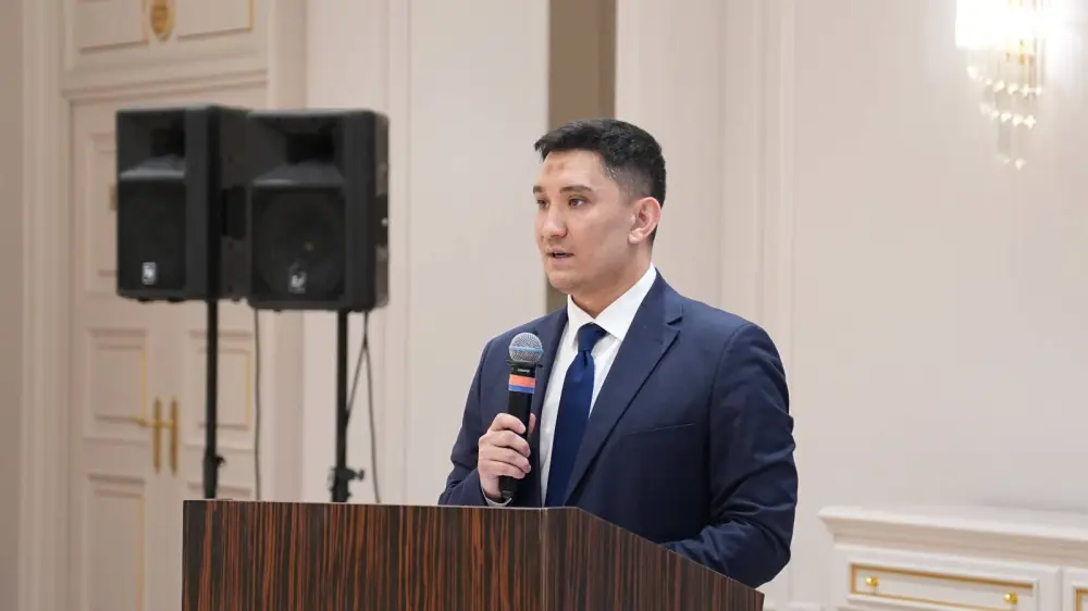 В Казахстане представлена новая модель системы управления отходами (6)