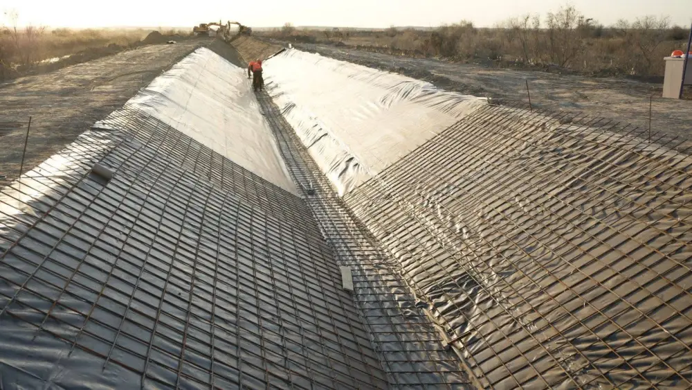 Министр водных ресурсов РК Нуржан Нуржигитов проверил ход капитального ремонта оросительных систем в Шардаринском районе Астане