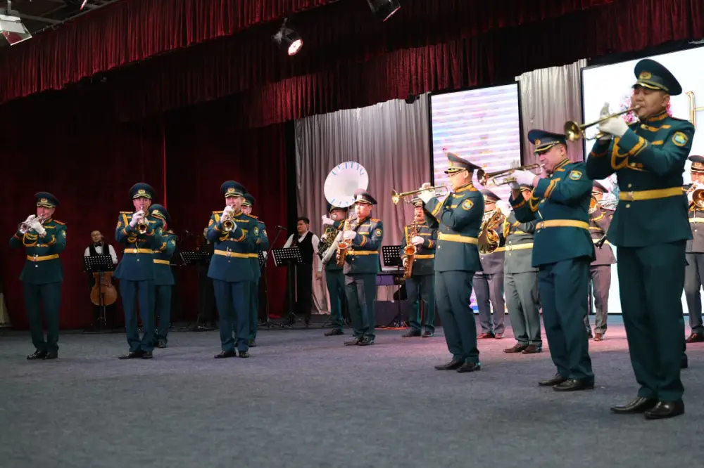 В Национальной гвардии состоялось празднование 8 марта (3)