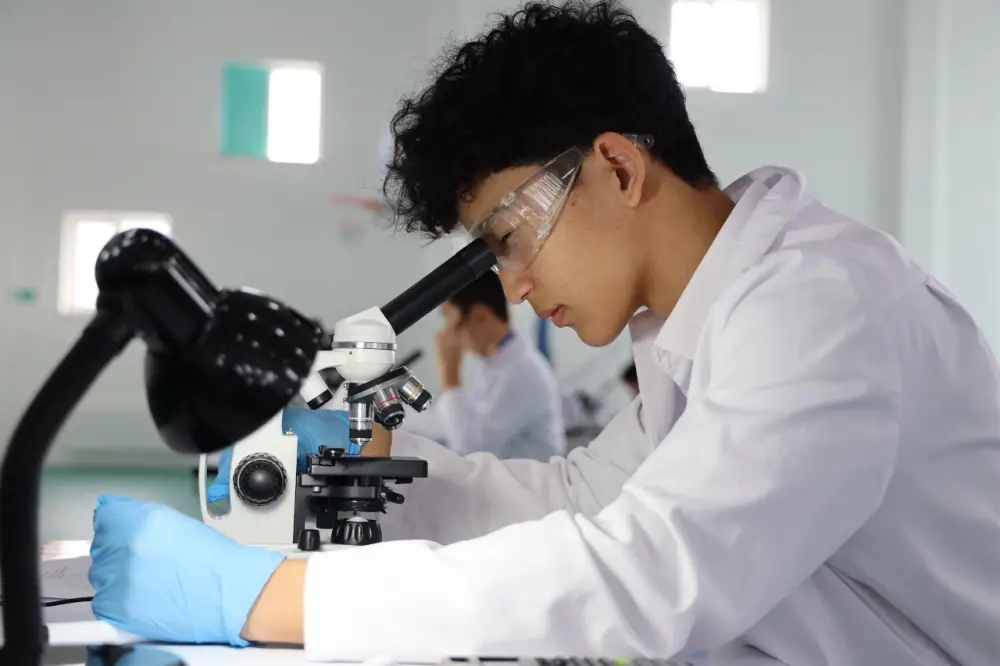 В Казахстане стартовал заключительный этап республиканской олимпиады для учащихся 9-11 (12) классов Астане