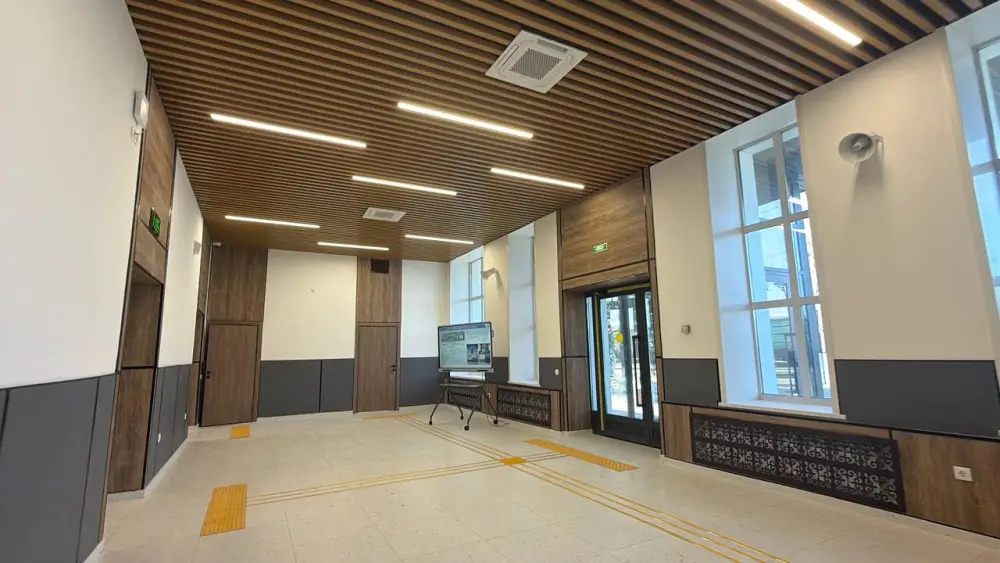 Завершение капитального ремонта железнодорожного вокзала в Макинске: новые возможности для местных жителей и улучшение инфраструктуры Астане