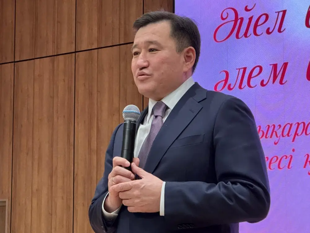 В Астане прошел праздничный вечер, посвященный Международному женскому дню (8)