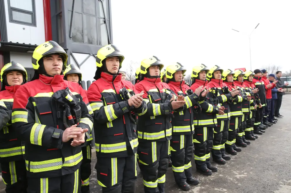 Чингис Аринов открыл первый в Казахстане пожарно-спасательный комплекс нового формата (8)