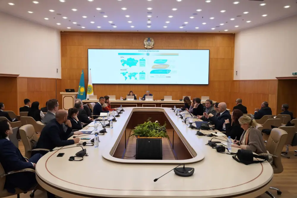 Международные наблюдатели на референдуме в Казахстане Астане